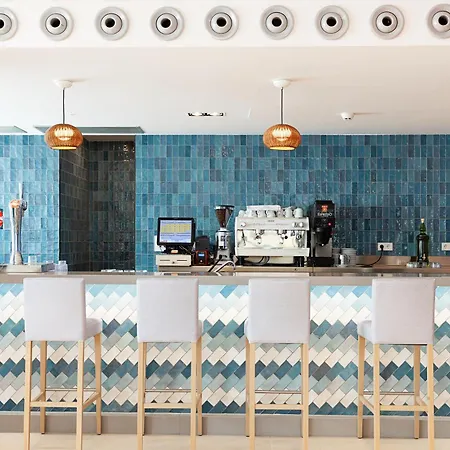 Отель Diamant & 4*