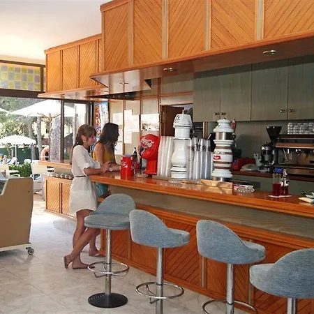 Diamant & Отель 4*