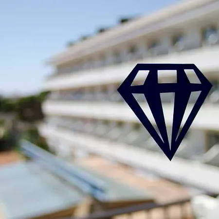 Diamant & 4*